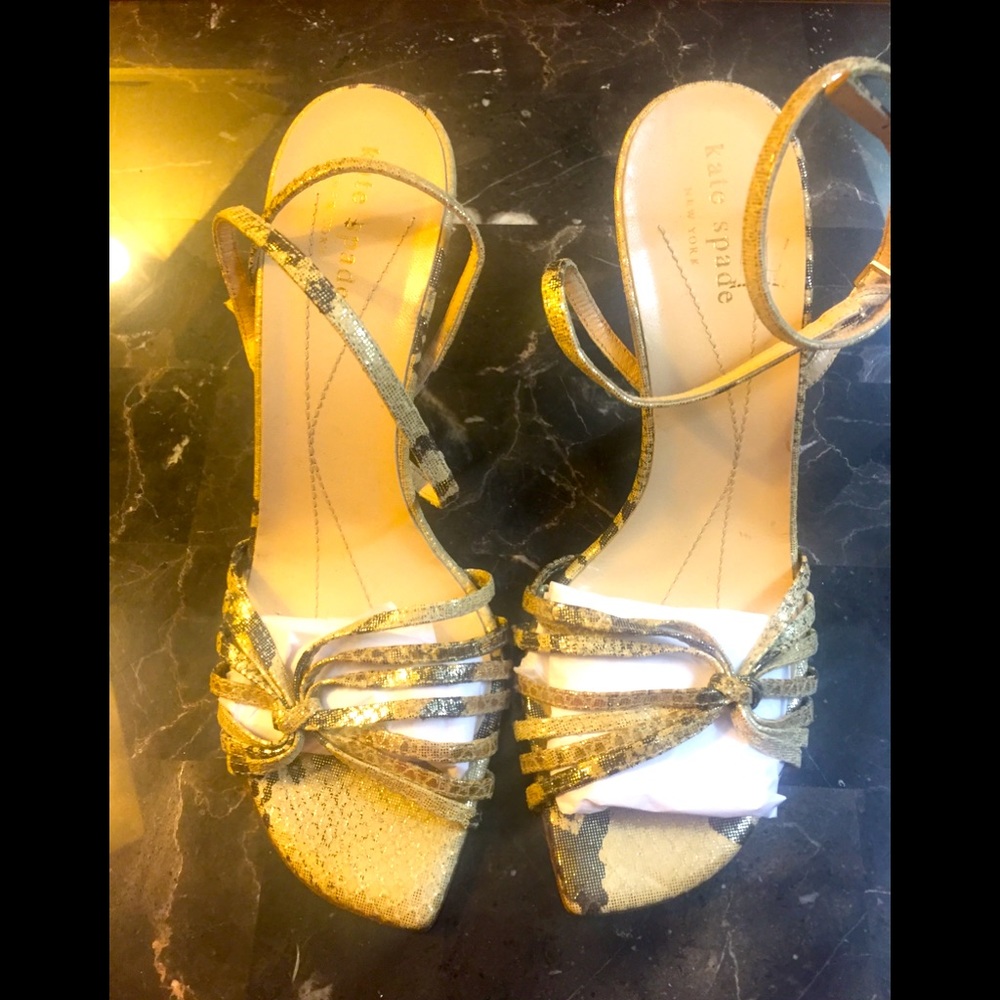 Kate Spade made in Italy Size 7.5 Brand New